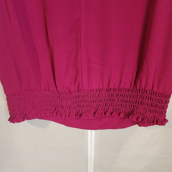 Sleeveless Ruffled Magenta Top - Picture 8 of 8